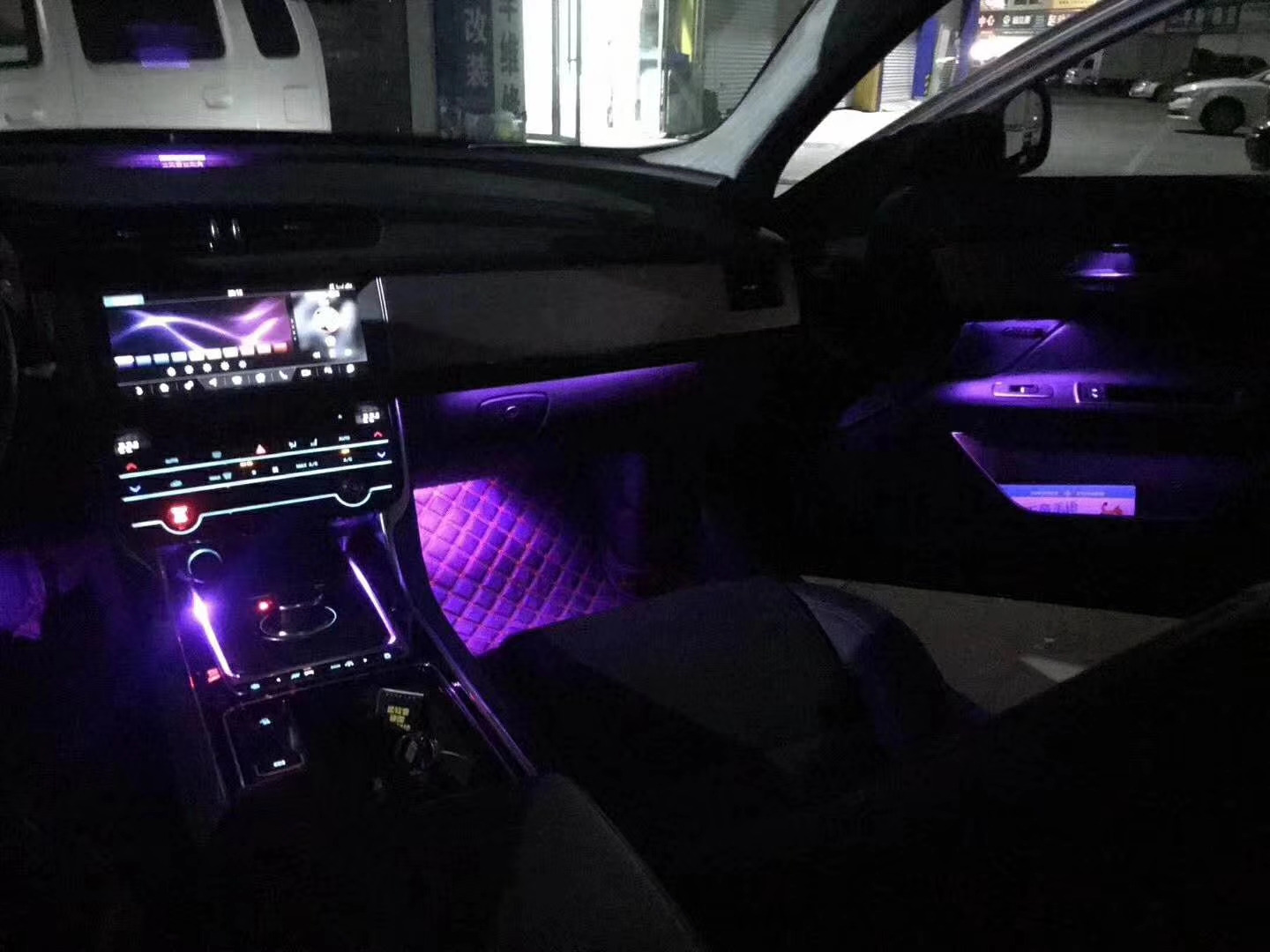 捷豹XF氛圍燈改裝 冷藏車風格的獨特魅力